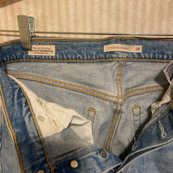 Levi’s wedgie jeans - Picture 5 of 9